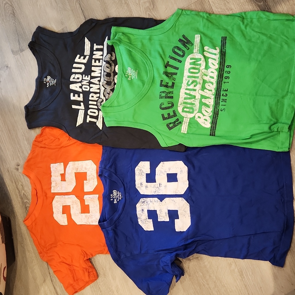 LOT of four boys t-shirts size 5/6 Childrens Place